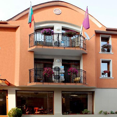 Lucky Hotel Weliko Tarnowo Exterior foto