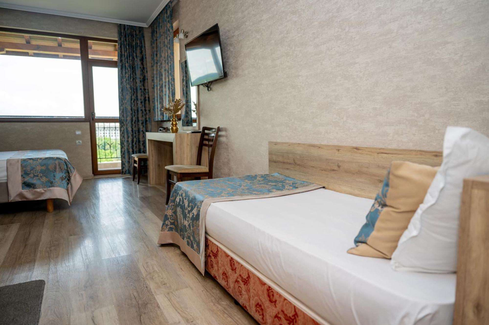 Lucky Hotel Weliko Tarnowo Exterior foto