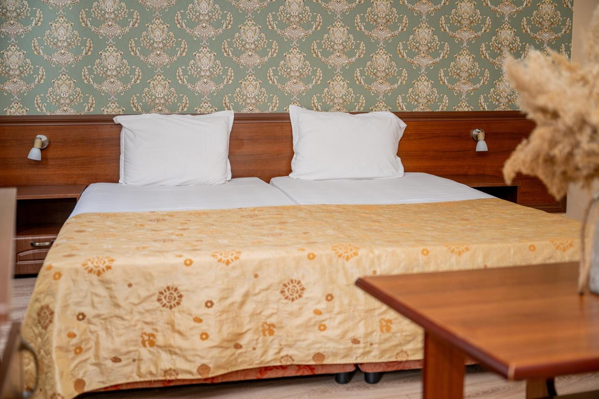 Lucky Hotel Weliko Tarnowo Exterior foto